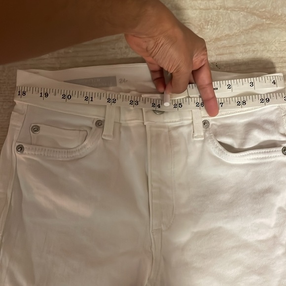 White Gap Jeans - Picture 8 of 8